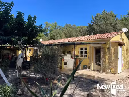 jolie villa provençale 90 m2 habitables au calme  sur une parcelle de 4 600m2 à besse-sur-