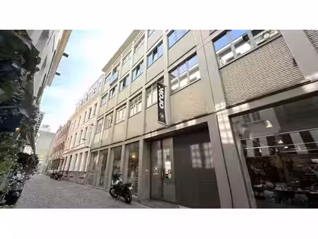 instapklare kantoorruimte te huur in hartje antwerpen