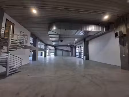 location local d’activités colombes 92700 832m²
