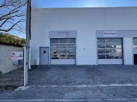 location local d’activités l isle sur la sorgue 84800 157m²
