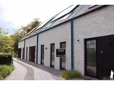 gezinswoning met 3 slaapkamers te huur