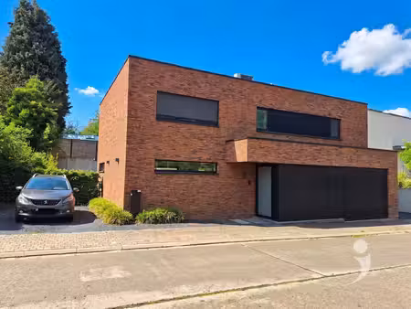 villa met 4 slaapkamers