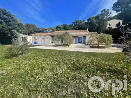 location villa 5 pièces 132.06 m² à mondragon (84430)  1 290 €