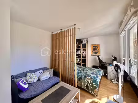 appartement de 28 80 m² à saint-ouen