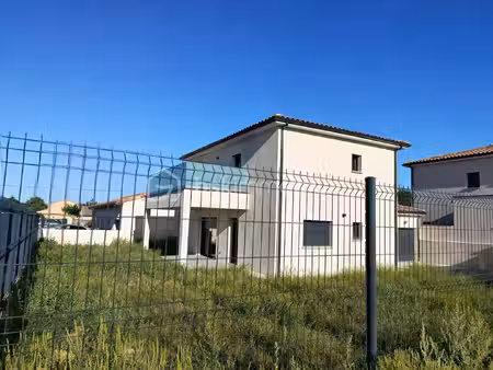 demeure de 143 m² à granges-les-beaumont