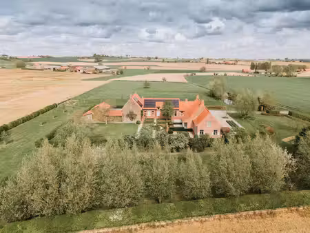 uitzonderlijk landhuis te koop in heuvelland op 1ha