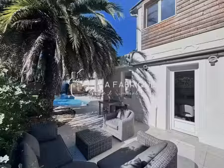 vente maison 6 pièces 129m2 pau 64000 - 469000 € - surface privée