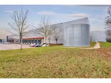 location entrepôt / local d'activités gargenville 3 900 m²