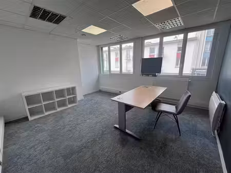 location bureau brest 36 m²