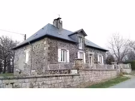 à saint-jal (19)  maison avec 3 pièces en location