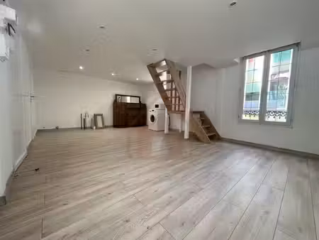 duplex 77m² au sol - proche metro - bon etat