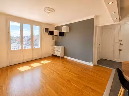 nantes - t3 60m² - 2 chambres - pièce de vie de 25m²