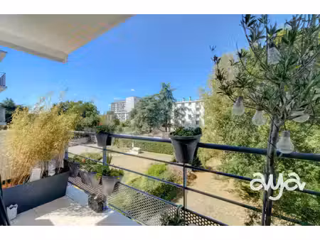 t3 au calme avec balcon