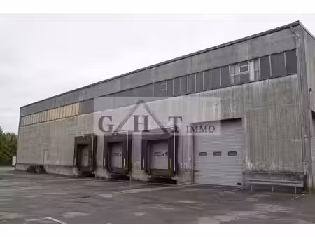 a vendre 5300 m² entrepot et bureaux a creil