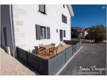 maison mitoyenne brute avec fort potentiel d'environ 84 m² (110 m2 sol)
