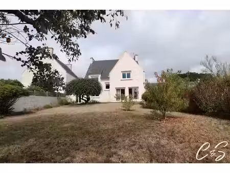 treffiagat  une maison familiale à deux pas de la plage.