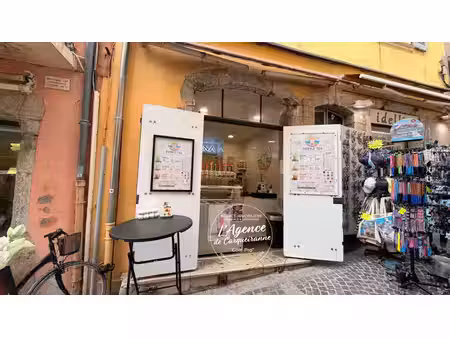 vente local commercial 2 pièces 23m2 hyères 83400 - 21000 € - surface privée