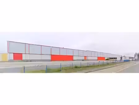 location local d’activités amiens 80080 8300m²