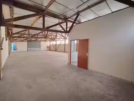 location local d’activités rouen 76000 300m²