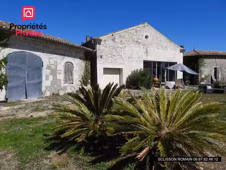 propriété de 247 m² - 6 632 m² - vue sur l'estuaire - nombreuses dépendances potentiel gît
