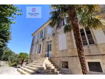 maison de maître de 1874 - parc arboré  piscine et dépendances