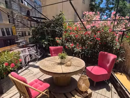 t4 avec accès jardin hôtel de ville 13002