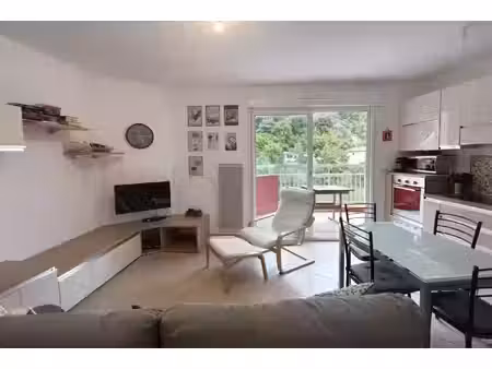 location appartement 2 pièces 42 m² à menton (06500)