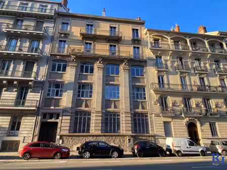 achat local professionnel 229m² grenoble 38000