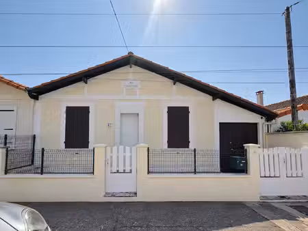royan – maison de plain-pied avec jardin  garage  véranda et nombreuses dépendances