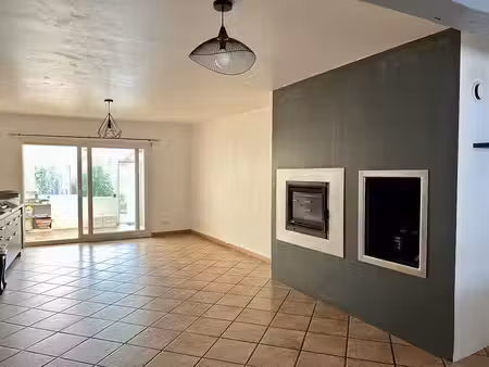 maison 3 chambres avec jardin et garage – centre de marans