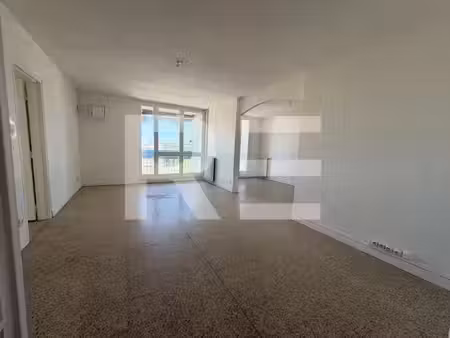 vente appartement 4 pièces 89.5 m² à nimes (30000)  35 000 €