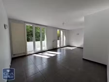 location appartement 3 pièces 65m² le pont de claix 38800