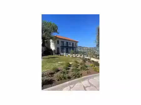 t2 neuf  vue baie des anges — bus à 150m  nice-ville en 6min