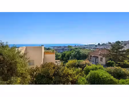 antibes – appartement 4 pièces avec vue mer  terrasse  garage et cave