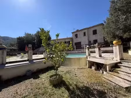 saint martin de peille : propriété 9 pièces  terrain  piscine