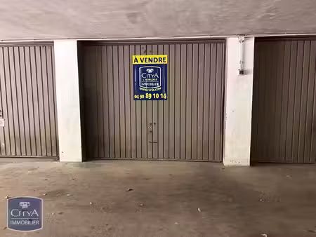 parking à vendre 14 m² - avignon (84) - 16 000€