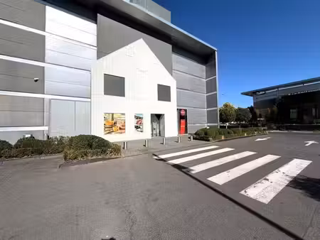 location commerce 4000m²