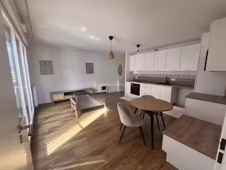 location appartement 2 pièces 45 m2 à asnières-sur-seine