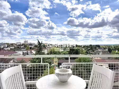 appartement type 5  90.30m2  balcon  proche gare  centre-vil