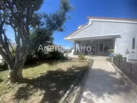 exclusivite- belle maison t4 de conception plain-pied avec grand sous-sol et joli parc...
