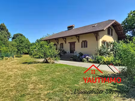 cranves-sales – maison 243 m² – terrain 860 m² – 5 chambres – possibilité 2 appartements –