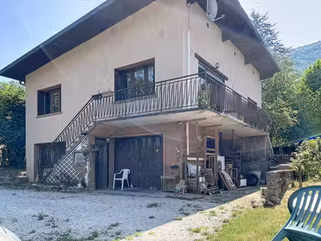 curienne - maison - terrain 1 170 m2