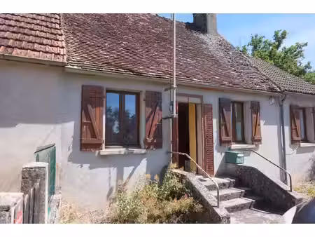 petit prix pour cette maison mitoyenne de 53 m2 sur parcelle de 809 m2