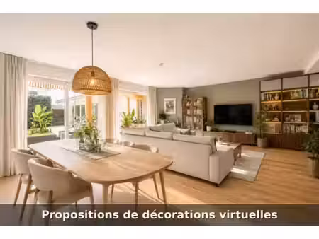 votre futur maison de famille avec piscine intérieure  cave et grand garage au coeur du vi