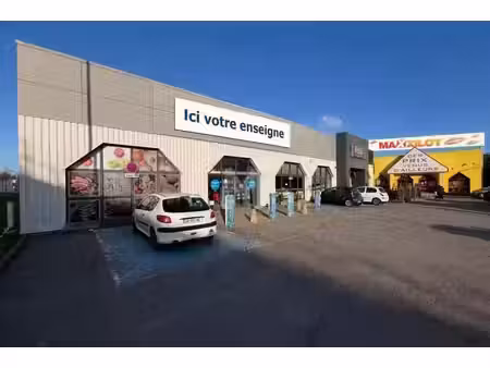 location commerce 390m² à 1412m²