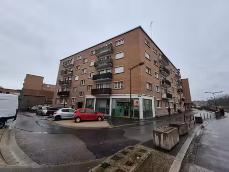 appartement 4 pièce(s) 81.692 m2