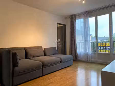 appartement le mesnil le roi 3 pièce(s)