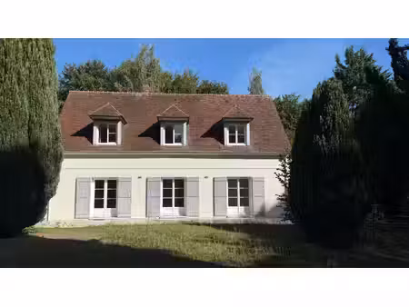 noailles proche maison familiale 7 pieces  5 chambres  s/sol total  1 hectare de parc