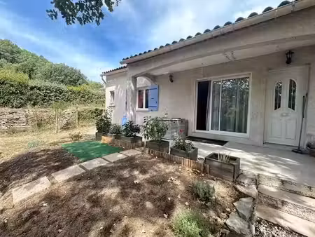 location villa 3 pièces 75.55 m² à saint-paul-le-jeune (07460)  845 €