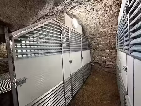 location parking 3.4 m² à aix-en-provence (13090)  79 €